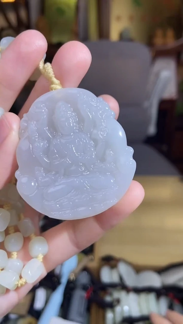 颈饰未镶嵌和田玉1