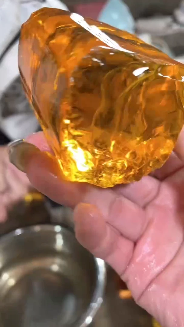 新疆托帕石原石摆件