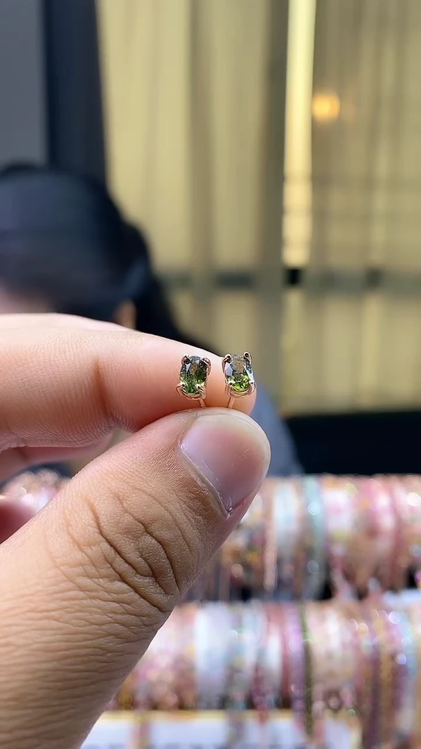 【闪购商品】碧玺耳钉银S925镶嵌15616161615516