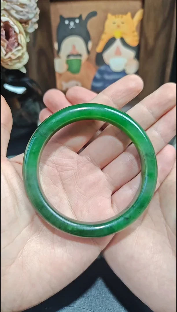 未镶嵌手镯和田玉和田玉手镯未镶嵌