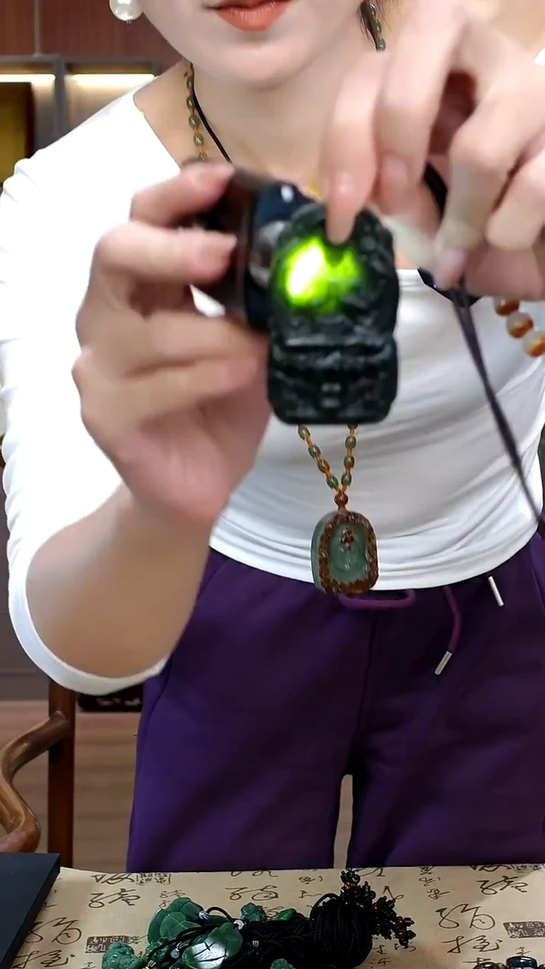 吊坠(不含链)未镶嵌和田玉 多样性发货其中发一