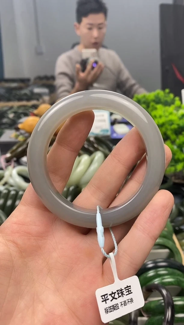 未镶嵌手镯和田玉57.6