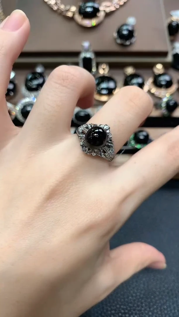 18K金镶嵌戒指翡翠秋日珠宝E76