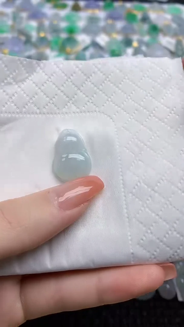 【闪购商品】翡翠颈饰未镶嵌天然翡翠A货