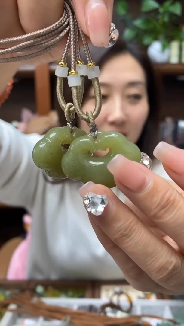 未镶嵌岫玉吊坠多样性发货其中发一