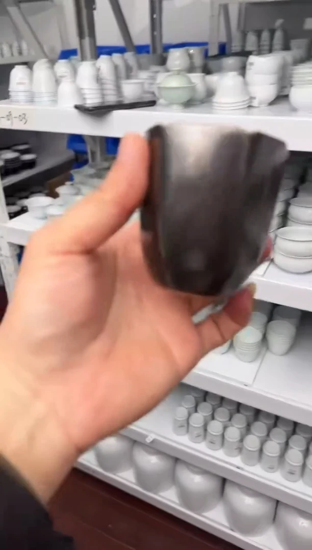 杯子陶乌金釉六方花口杯
