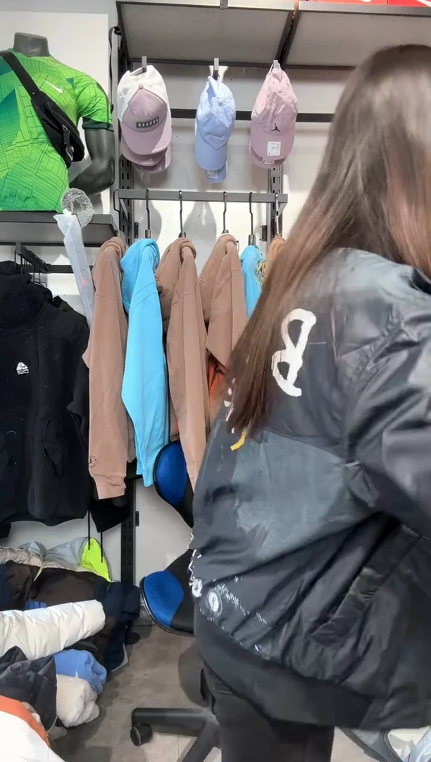 立*1361  编码 瑕疵款直播间过款为准 尺码