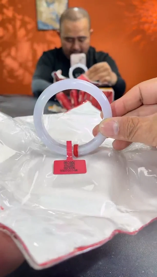 未镶嵌手镯翡翠2