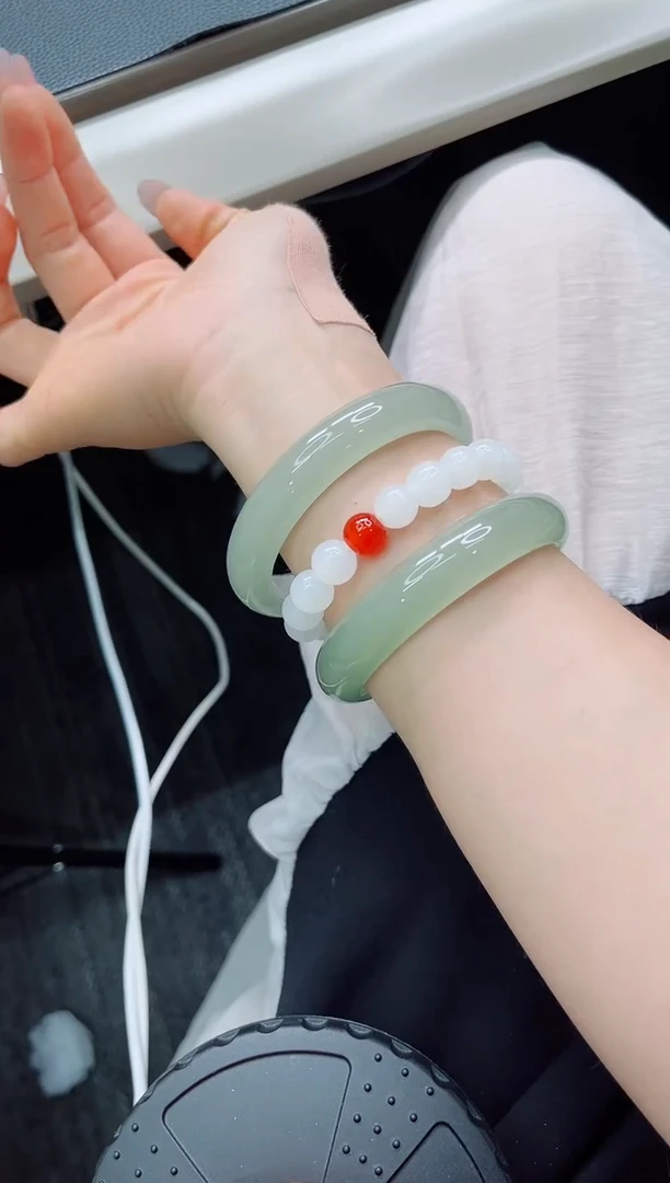 石英质玉手镯未镶嵌123-61.3