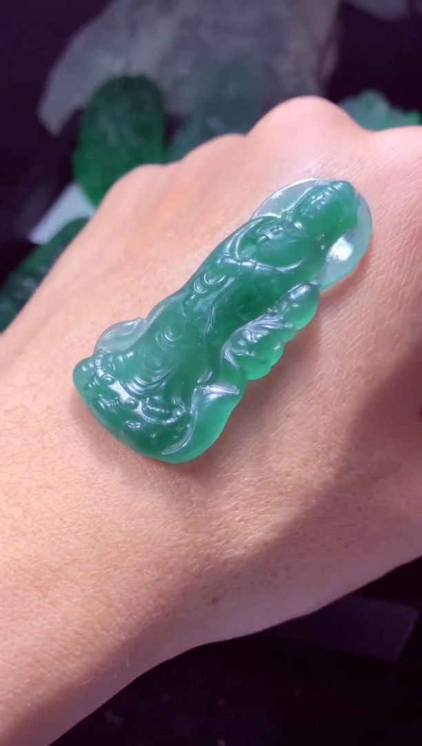 未镶嵌定制翡翠心*天然缅甸翡翠A货 基地发货多样性发货其一