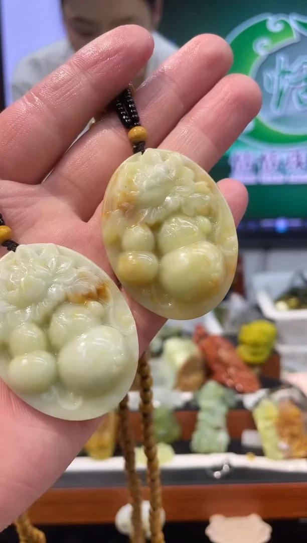 【闪购商品】岫玉吊坠未镶嵌多样性发货*拍一发一