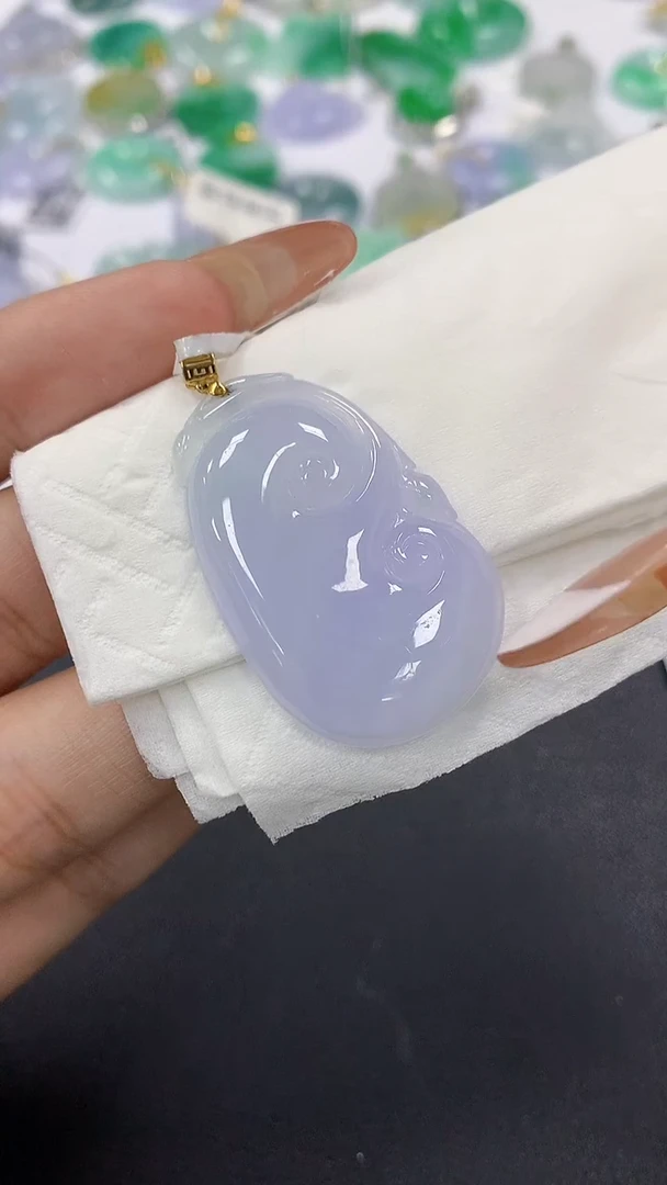 颈饰18K金镶嵌翡翠a货假一赔三支持复检百元上9元证书费自理