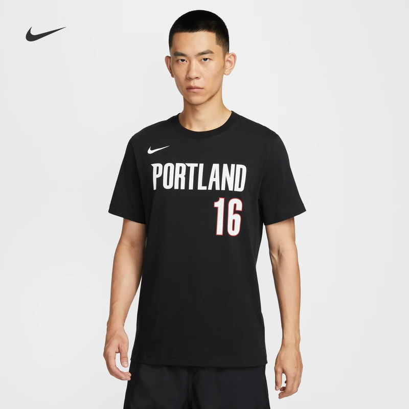 NIKE/耐克男子NBA波特兰开拓者队杨瀚森圆领短袖T恤IV0566-015