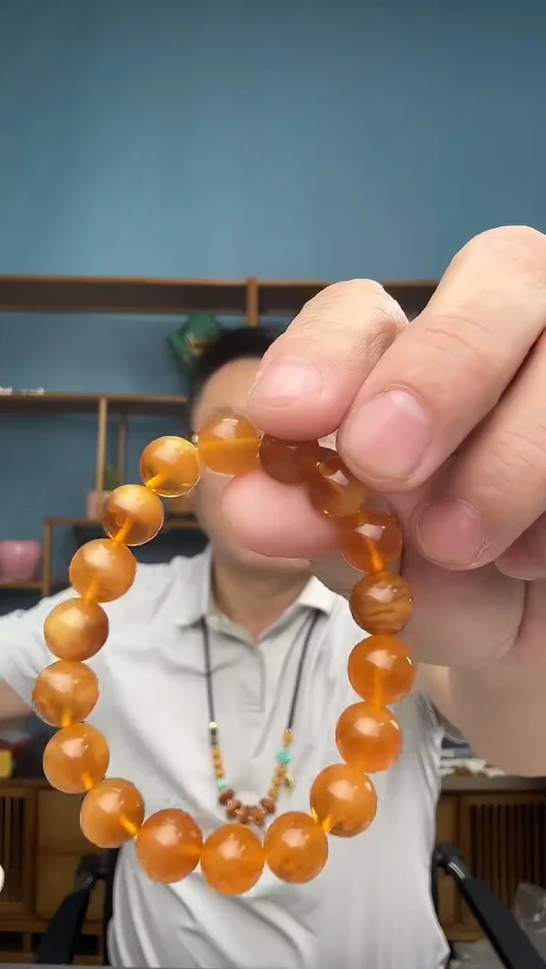 裸石琥珀未镶嵌（有瑕介意勿拍）10mm