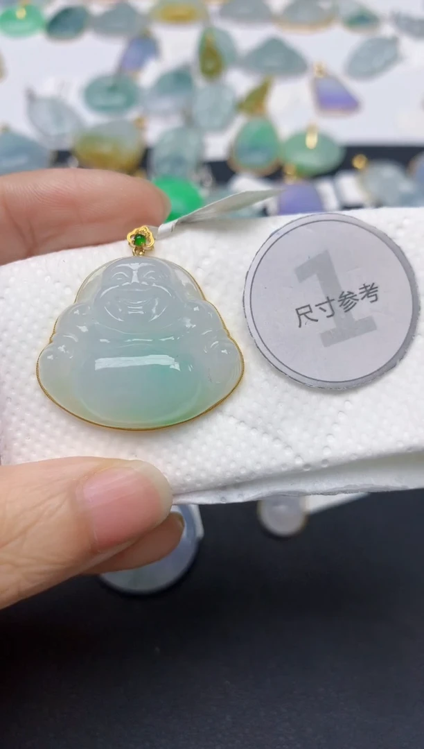 翡翠18K金镶嵌颈饰天然缅甸A货翡翠