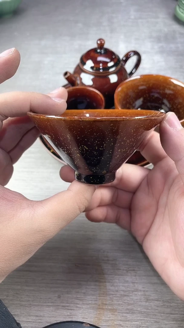 青瓷仓储清仓福利
