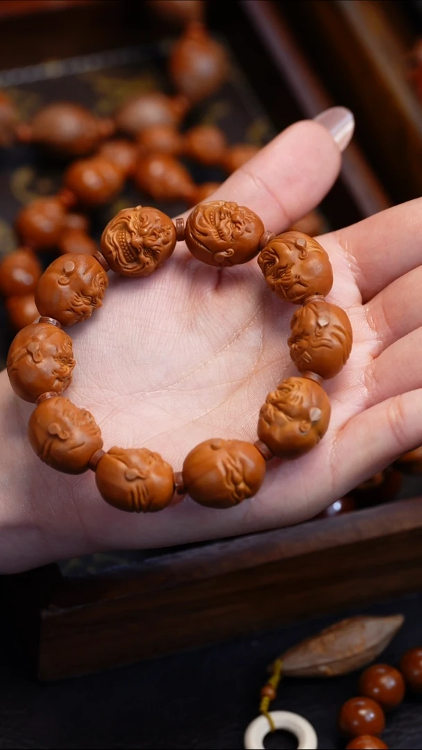 【闪购商品】橄榄核吊坠苏工橄榄核