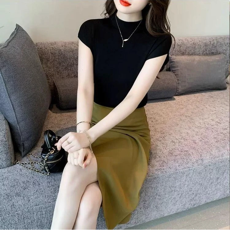 螺纹短袖设计感上衣T恤女2025夏季新款修身显瘦薄款洋气打底衫潮