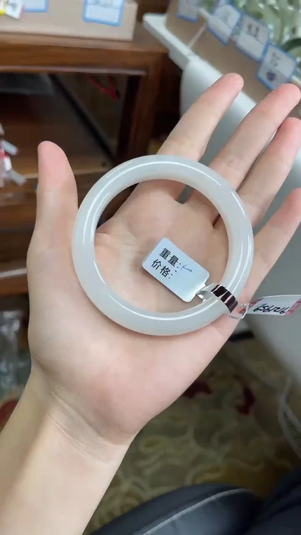 未镶嵌手镯和田玉57