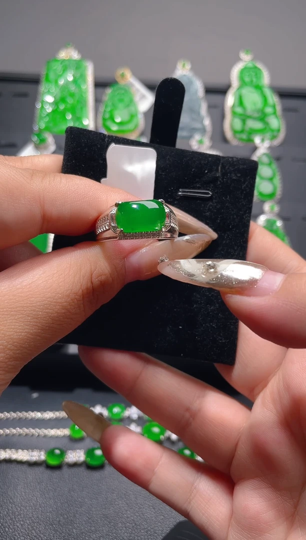 【闪购商品】翡翠戒指未镶嵌天然A货翡翠