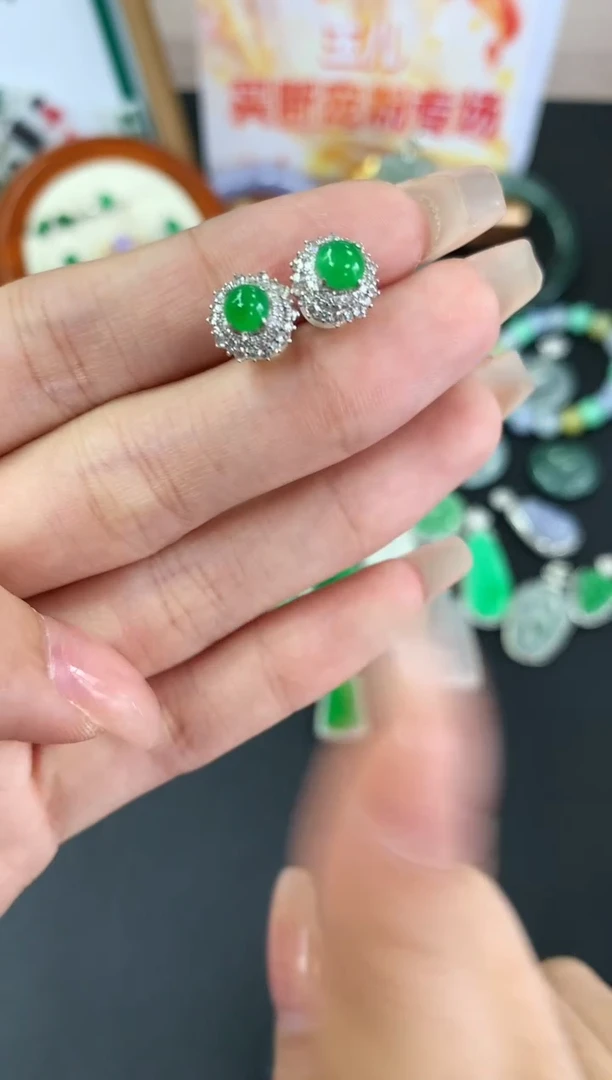 翡翠18K金镶嵌颈饰耳饰|不退不换