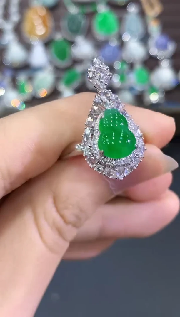 18K金镶嵌戒指翡翠B366