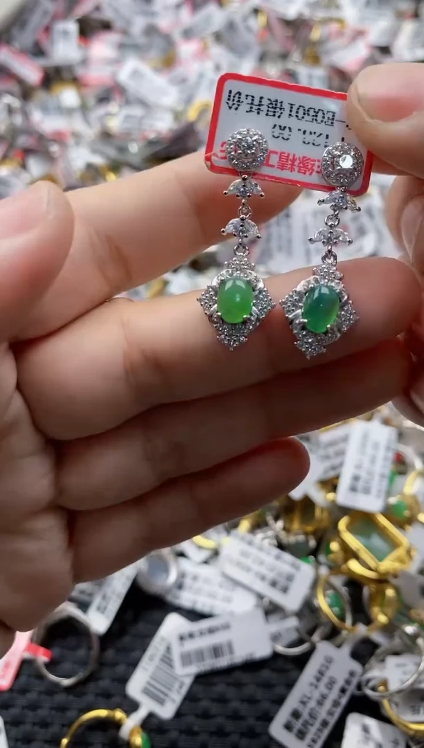 翡翠戒指银S925镶嵌444444    0