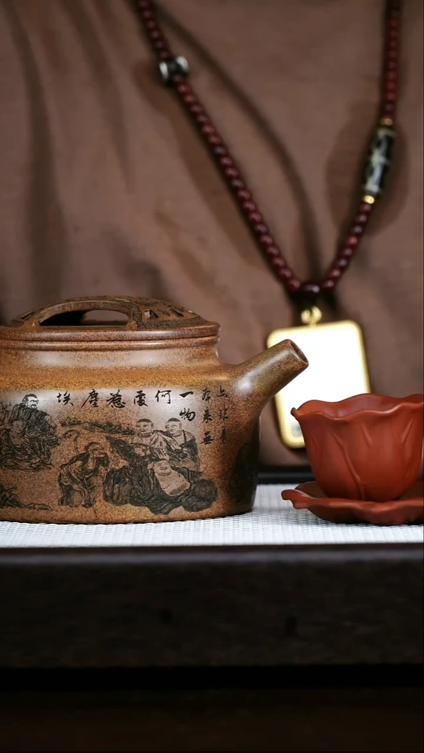 宜兴紫砂柴烧牛盖莲子，加套杯