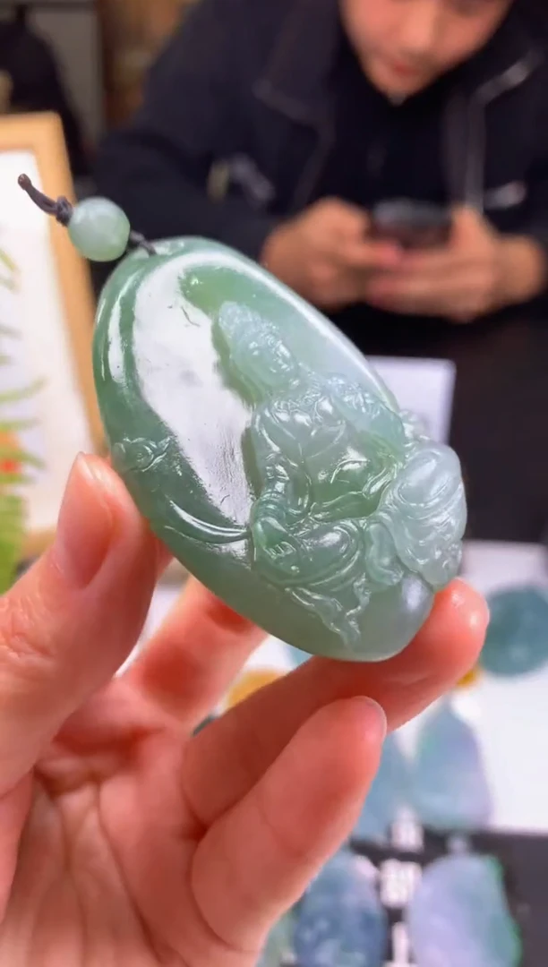 【闪购商品】定制翡翠未镶嵌吊坠-86908
