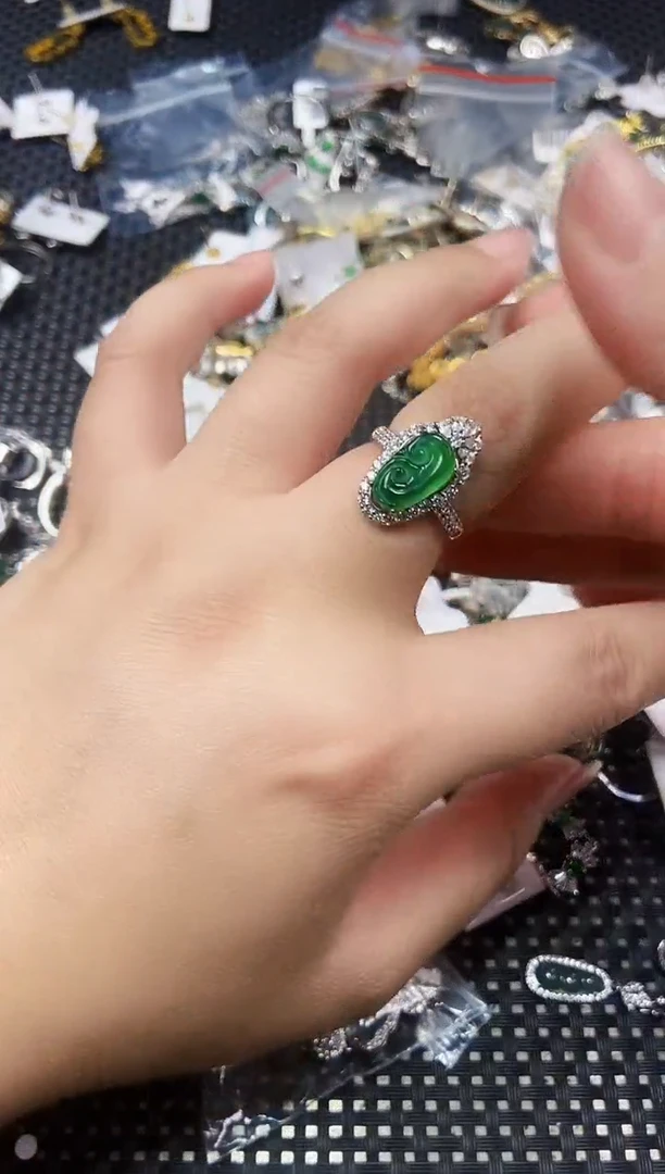 翡翠未镶嵌耳饰1111111111