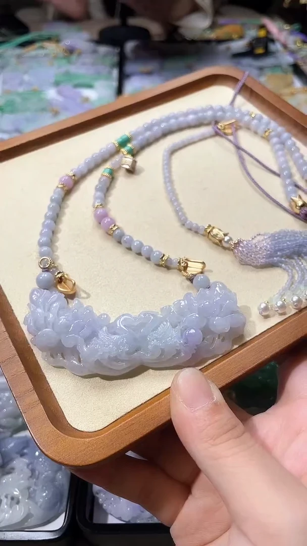 【闪购商品】翡翠颈饰未镶嵌吊坠