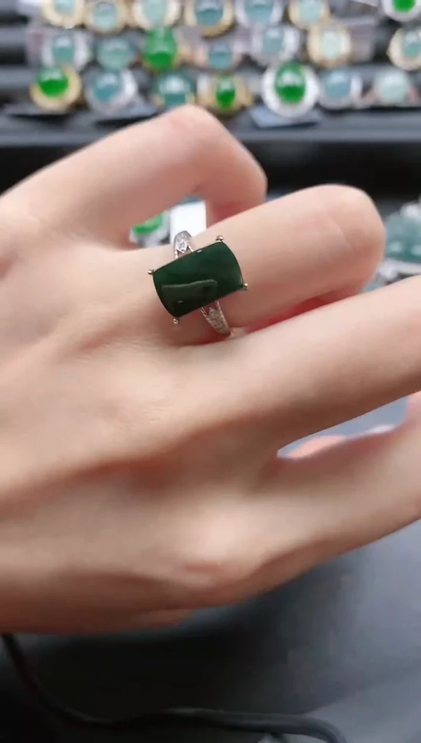 【闪购商品】翡翠戒指银S925镶嵌51511