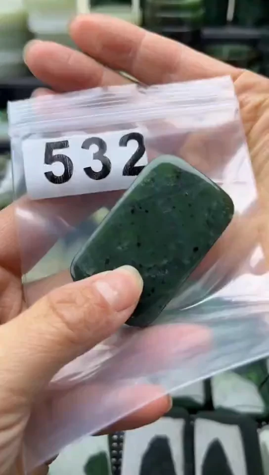 未镶嵌和田玉珠宝半成品牌子
