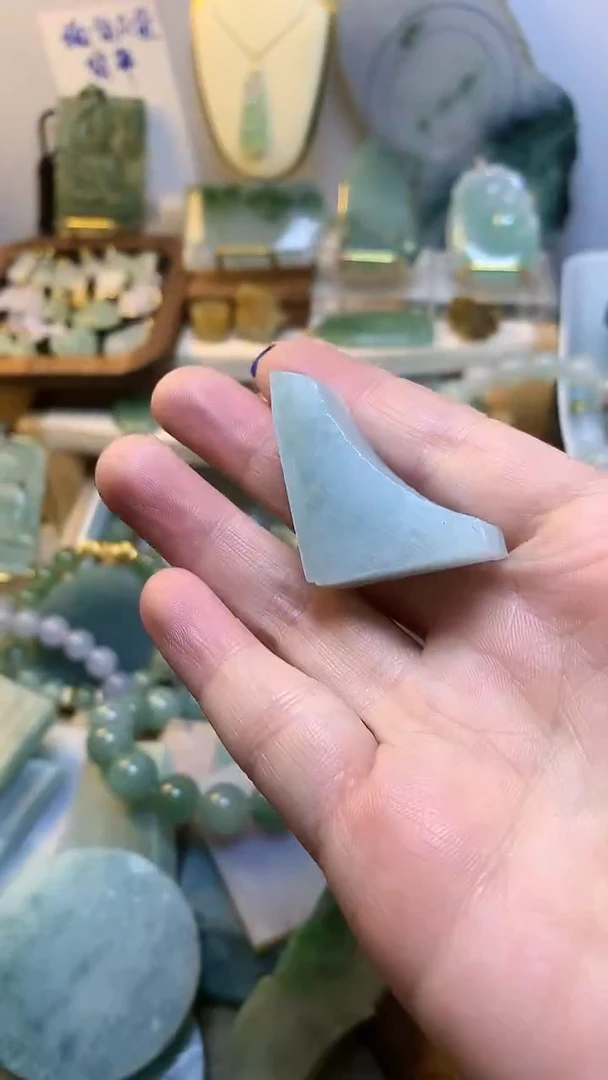 未镶嵌挂件翡翠 缅甸A货翡翠，没有运费险