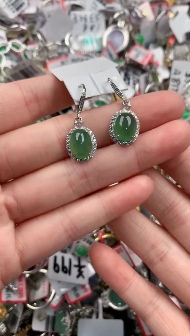 银S925镶嵌戒指翡翠888    1