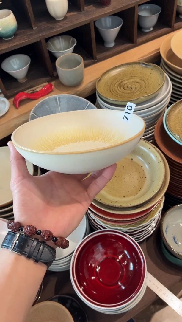 瓷片橘*710微瑕白流沙锅盘1个