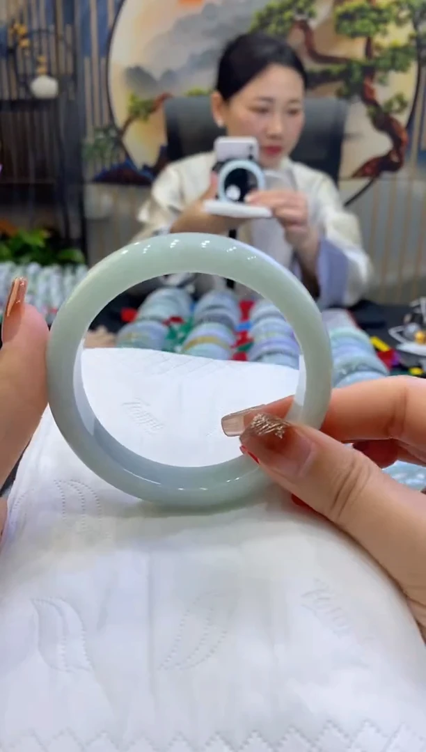 【闪购商品】翡翠手镯未镶嵌00002574