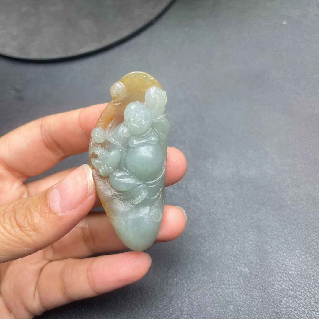 天然缅甸翡翠黄翡逍遥佛巧雕毛货买断需抛光尺寸58.7/26.9/12.3