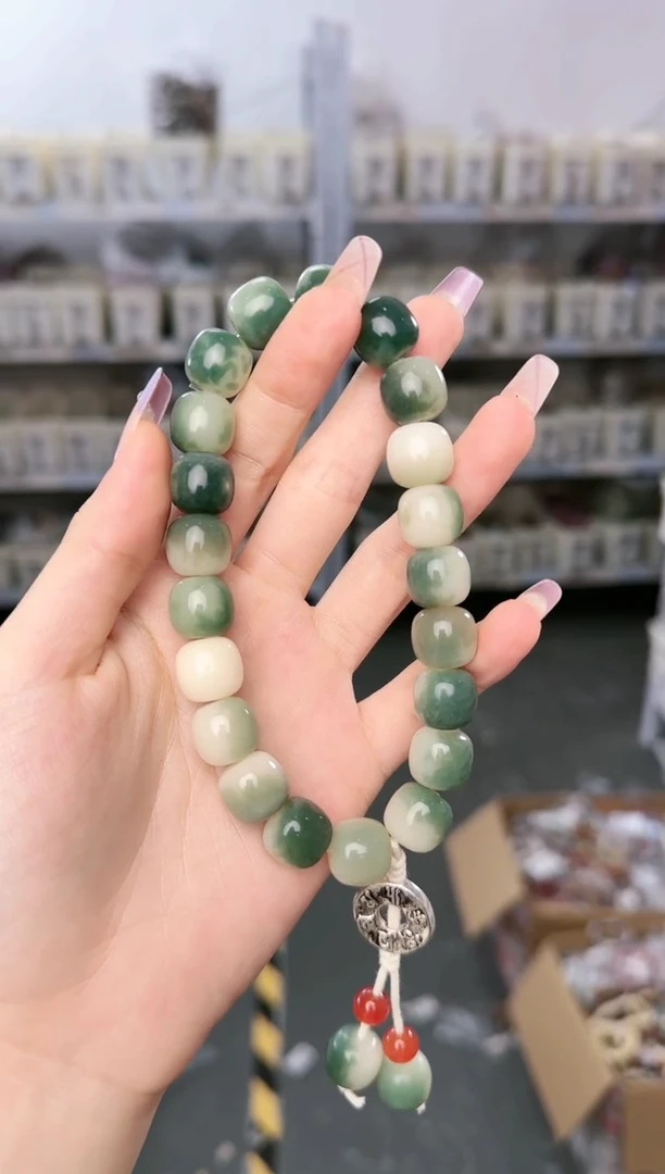 菩提吊坠S-C702085S-C702085