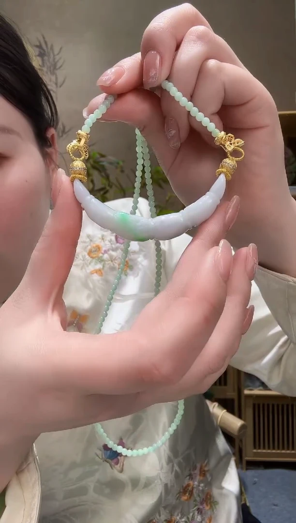 【闪购商品】翡翠颈饰未镶嵌吊坠