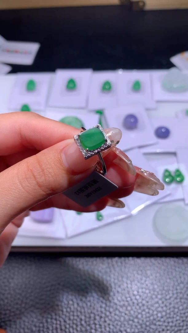 【闪购商品】翡翠戒指银S925镶嵌48小时鉴赏期