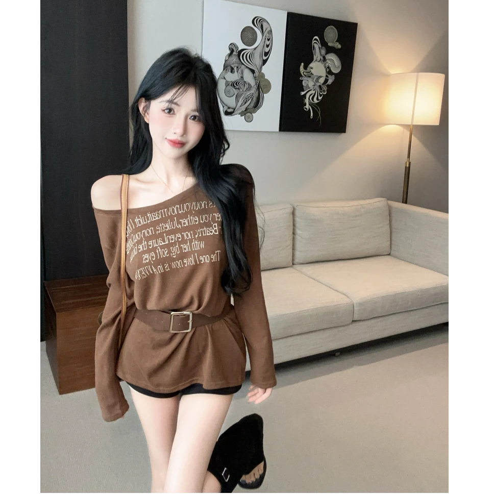 早秋新款复古斜肩宽松字母印花长袖T恤上衣配腰带百搭黑色短裤