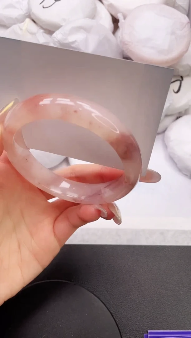 【闪购商品】石英质玉手镯未镶嵌6K415-62