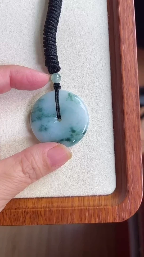 【闪购商品】翡翠吊坠(不含链)未镶嵌孤品