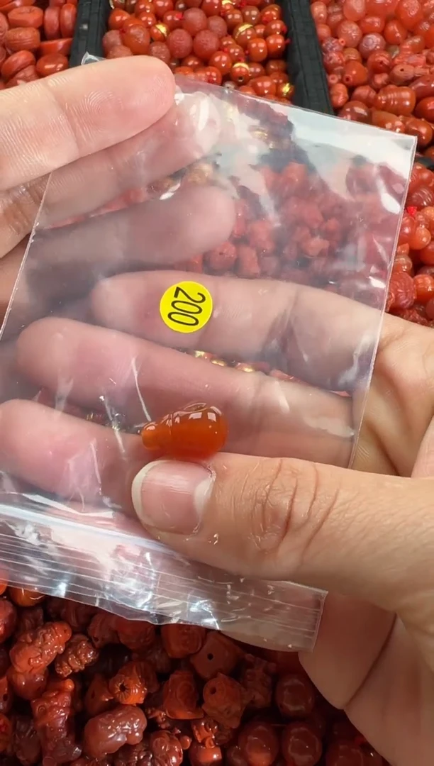 【闪购商品】南红玛瑙颈饰未镶嵌1