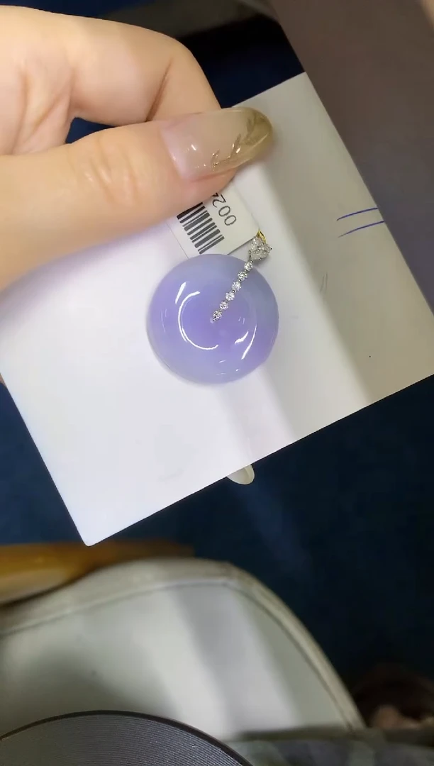 翡翠18K金镶嵌颈饰缅甸天然翡翠A货