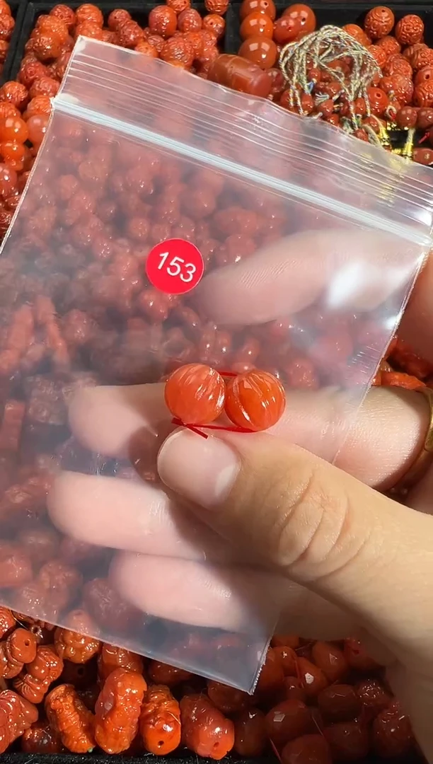 颈饰未镶嵌南红玛瑙1