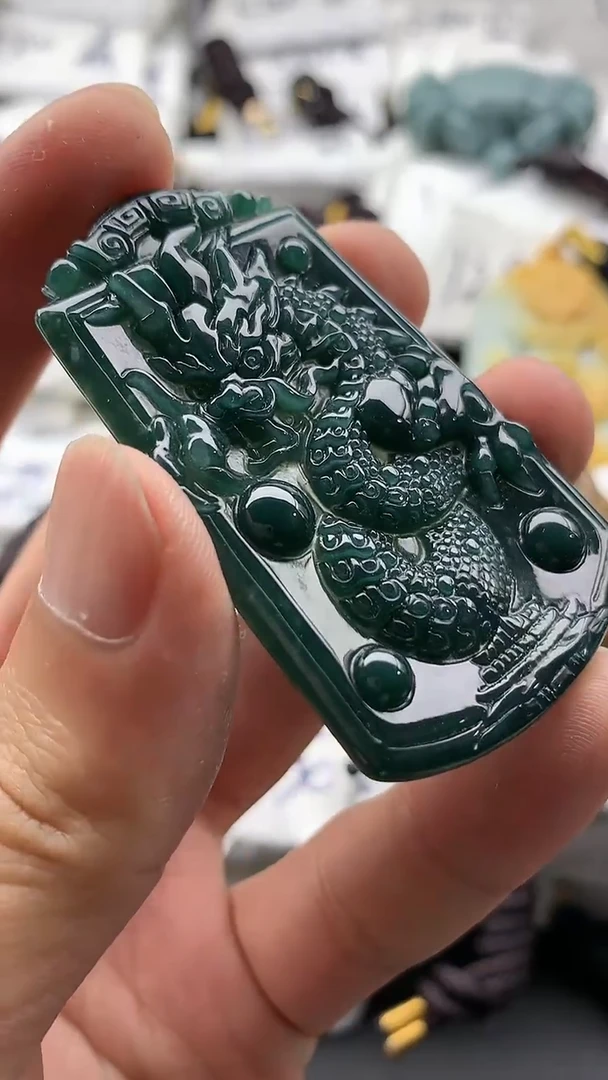 【闪购商品】翡翠颈饰未镶嵌5555555555555