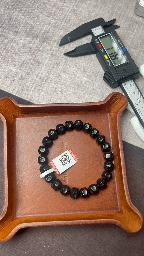 【闪购商品】和田玉手串未镶嵌JYMND500001戈壁黑青9*10