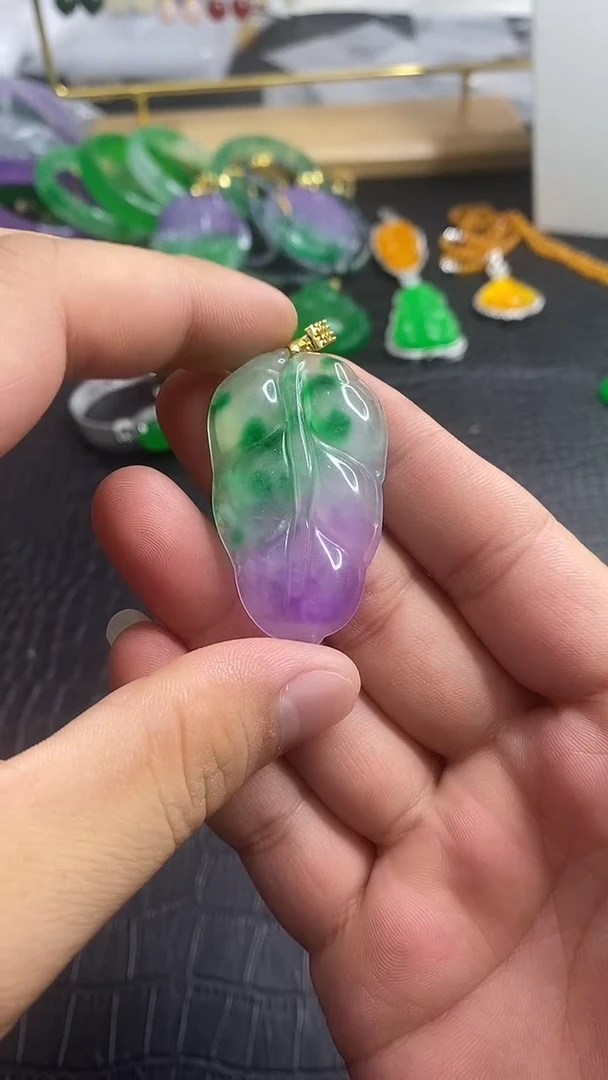 颈饰未镶嵌翡翠S008